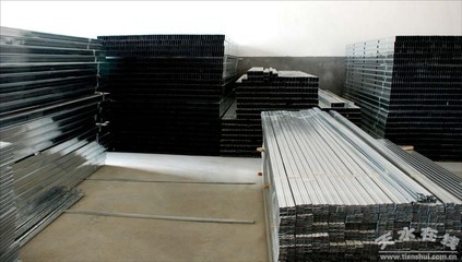 天水藍(lán)山輕鋼龍骨在橋南家居城隆重開業(yè)，引領(lǐng)建筑材料新潮流